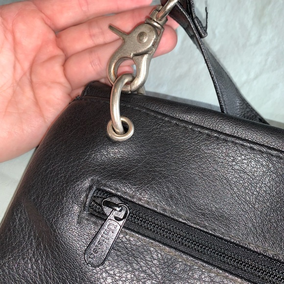 Unlisted by Kenneth Cole black leather handbag purse with shoulder strap - Picture 10 of 14